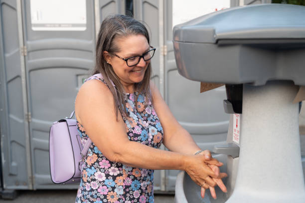 Best Portable bathroom rental  in Vincent, CA